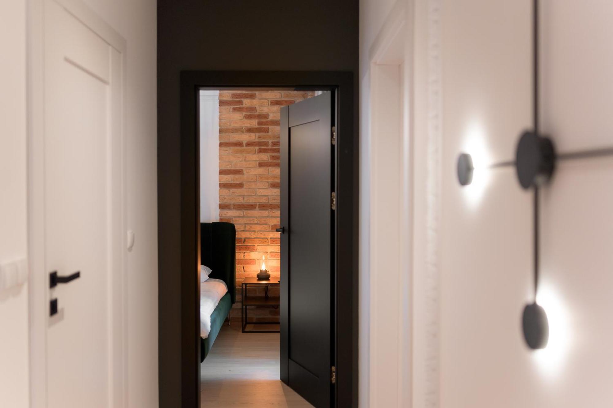 Harmonia Apartament With Parking Torun Bagian luar foto