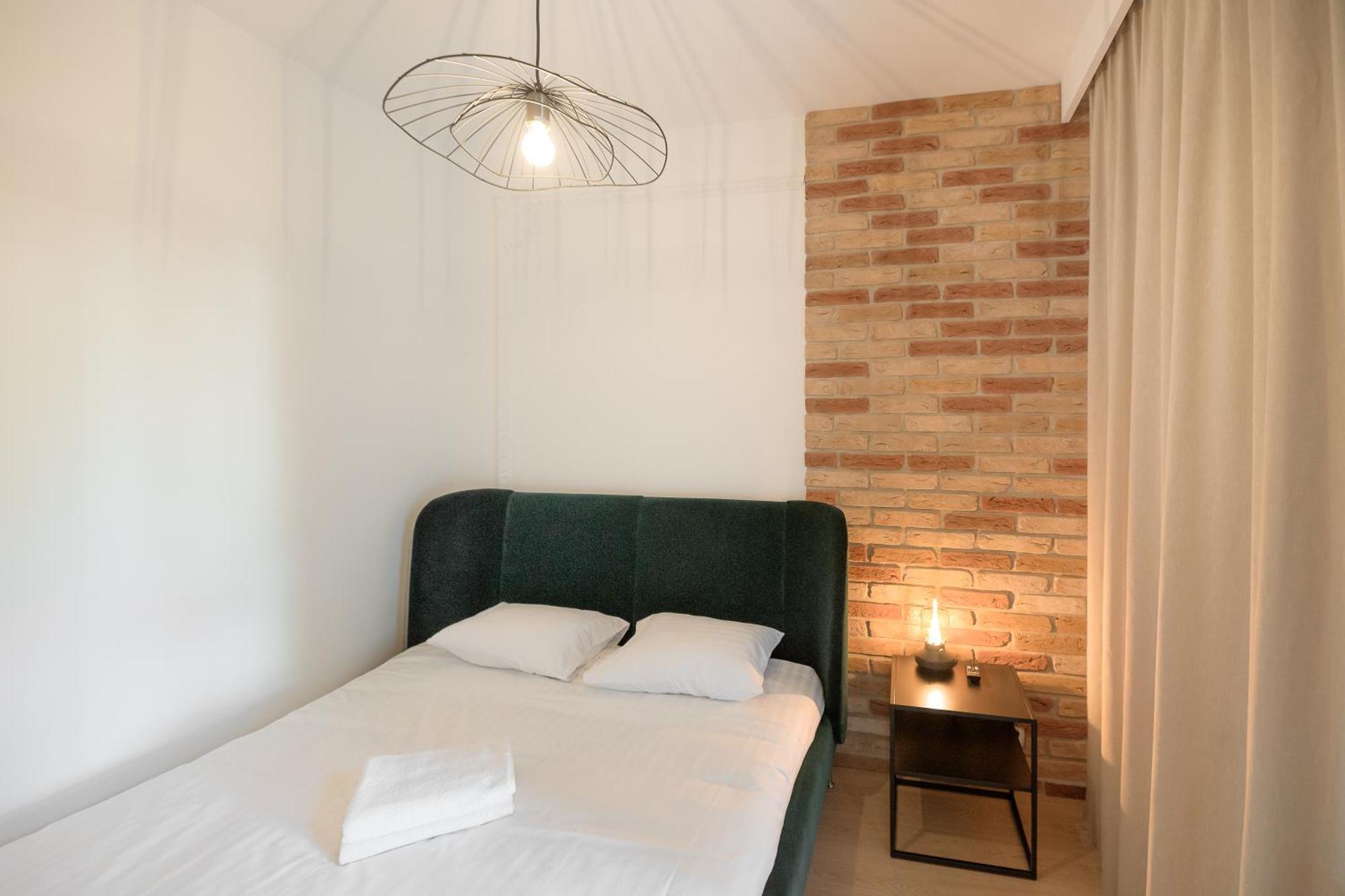 Harmonia Apartament With Parking Torun Bagian luar foto